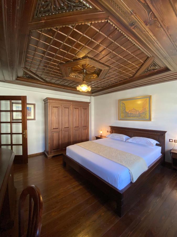 Boutique Muzaka Berat